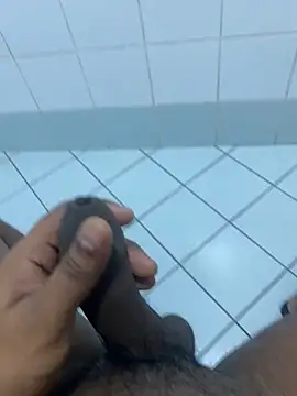 Snapshot of SLhotman chatting on March 2025 05:18:01 PM SLhotman online show from March 2025 05:18:01 PM