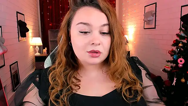 Snapshot of KimberlyMaran chatting on December 2024 12:18:02 PM KimberlyMaran online show from December 2024 12:18:02 PM