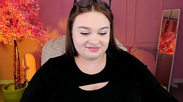 Snapshot of KimberlyMaran chatting on December 2024 03:26:01 PM KimberlyMaran online show from December 2024 03:26:01 PM