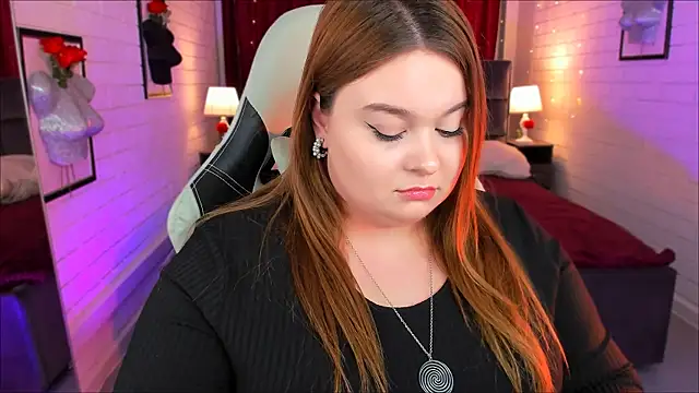 Snapshot of KimberlyMaran chatting on March 2025 12:34:01 PM KimberlyMaran online show from March 2025 12:34:01 PM