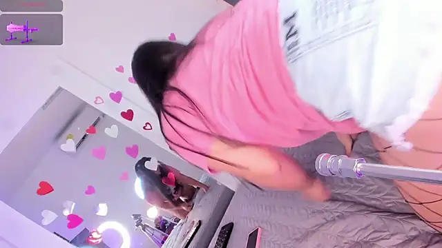 Hilary Smile  online show from March 2025 08:00:01 PM