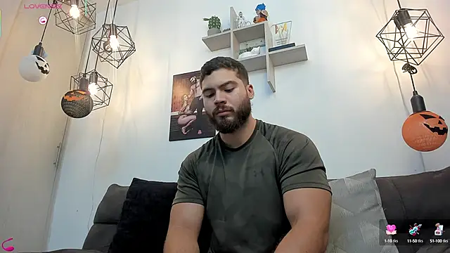 Snapshot of SebastianVilla_ chatting on October 2025 09:45:01 PM SebastianVilla online show from October 2025 09:45:01 PM