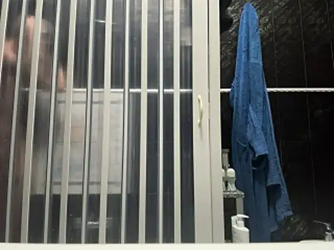 Snapshot of Drogon1000 chatting on January 2026 05:07:01 PM Drogon1000 online show from January 2026 05:07:01 PM