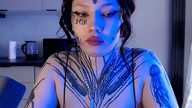 tradishka online show from February 2025 12:49:02 PM