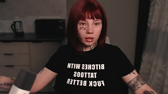 tradishka online show from March 2025 09:53:02 PM