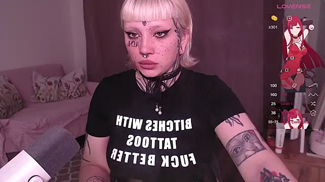 tradishka online show from September 2025 08:41:01 PM