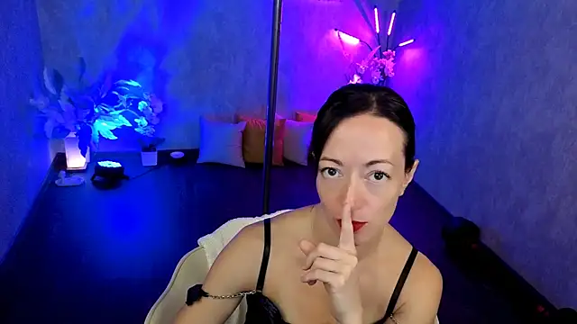 kimberlyray777 online show from July 2026 07:08:01 AM