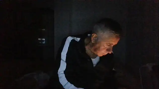 parejamlga58 online show from December 2025 10:27:02 PM