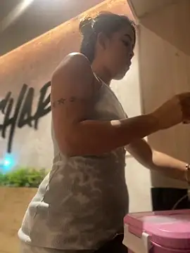 Snapshot of Emilia_Bakerr chatting on March 2025 06:34:02 PM Emilia Bakerr online show from March 2025 06:34:02 PM