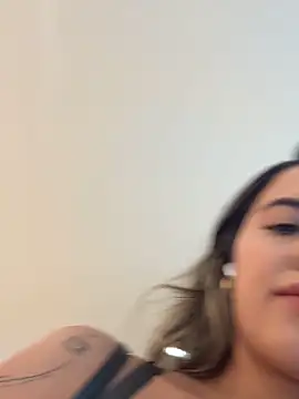 Emilia Bakerr online show from June 2026 07:48:01 PM