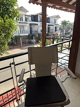 MrsFoucher online show from January 2025 08:03:02 PM