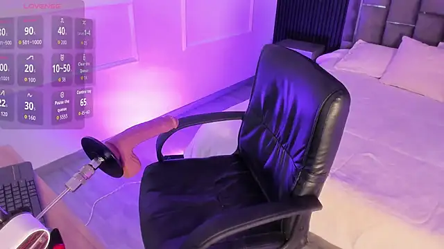 MrsFoucher online show from March 2026 09:10:01 PM