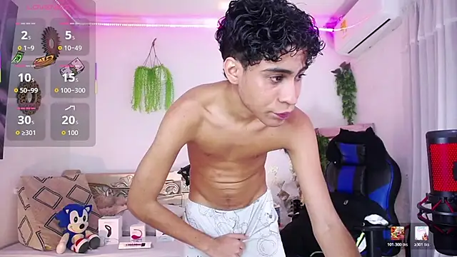 Snapshot of huge_armound chatting on July 2026 08:11:02 AM huge armound online show from July 2026 08:11:02 AM
