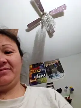 Snapshot of sweetkitty111 chatting on December 2024 07:27:01 AM sweetkitty111 online show from December 2024 07:27:01 AM