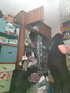 Snapshot of sweetkitty111 chatting on December 2024 11:29:02 AM sweetkitty111 online show from December 2024 11:29:02 AM