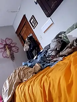 Snapshot of sweetkitty111 chatting on January 2025 02:45:02 AM sweetkitty111 online show from January 2025 02:45:02 AM