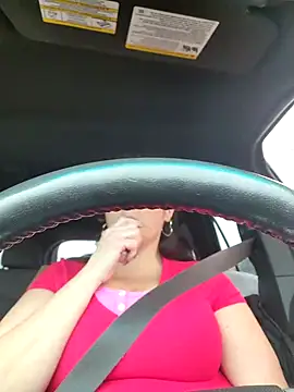 Snapshot of sweetkitty111 chatting on February 2025 09:21:02 PM sweetkitty111 online show from February 2025 09:21:02 PM