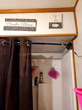 Snapshot of sweetkitty111 chatting on October 2025 04:05:02 AM sweetkitty111 online show from October 2025 04:05:02 AM