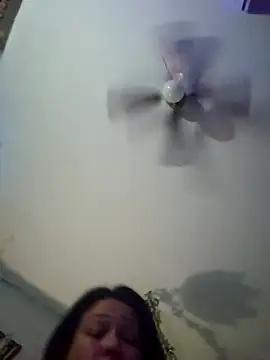 Snapshot of sweetkitty111 chatting on November 2025 04:29:02 AM sweetkitty111 online show from November 2025 04:29:02 AM