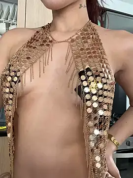 Snapshot of AllieEvans chatting on March 2025 07:45:02 PM AllieEvans online show from March 2025 07:45:02 PM