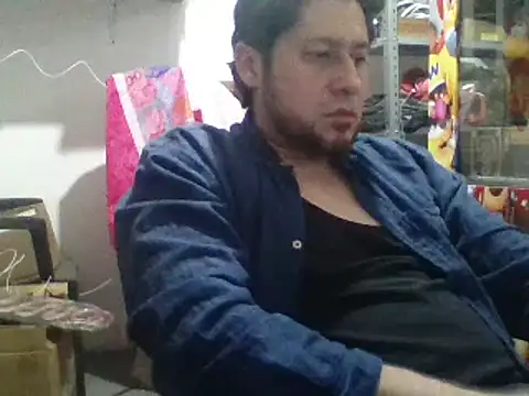 Snapshot of simpatico1000 chatting on January 2025 04:27:01 AM simpatico1000 online show from January 2025 04:27:01 AM