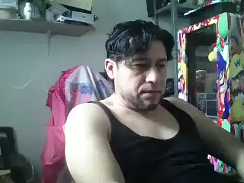 Snapshot of simpatico1000 chatting on January 2025 08:43:02 PM simpatico1000 online show from January 2025 08:43:02 PM