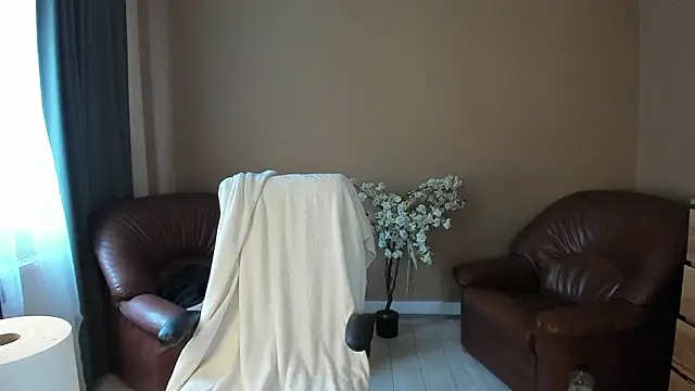 KaylaLaine online show from February 2026 07:38:01 AM