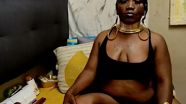 Snapshot of Brunettedevon33 chatting on September 2025 09:07:02 PM Brunettedevon33 online show from September 2025 09:07:02 PM