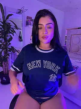 lucianaroy online show from January 2026 06:18:02 AM