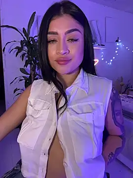 lucianaroy online show from January 2026 11:08:02 PM