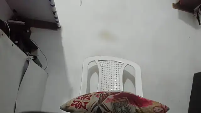 Snapshot of hugo3918_ chatting on November 2025 12:21:02 AM hugo3918 online show from November 2025 12:21:02 AM