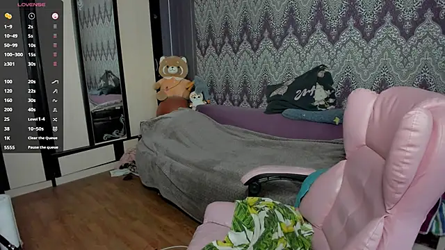 Snapshot of AlexRacc00n chatting on January 2025 07:39:02 AM AlexRacc00n online show from January 2025 07:39:02 AM