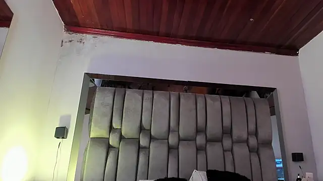 NikkySmiith online show from March 2026 11:46:02 AM