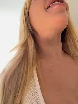 Alison Diaz17 online show from March 2025 06:01:01 PM