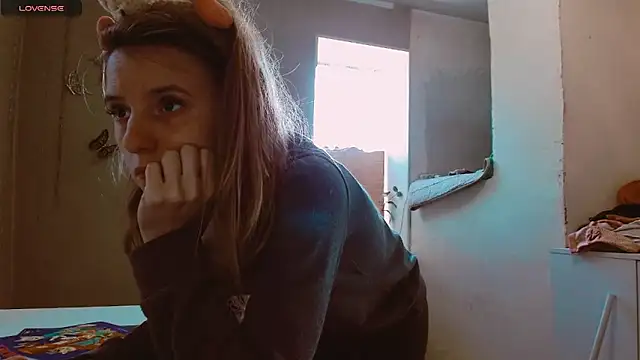 Snapshot of RosaJil chatting on March 2025 01:12:02 PM RosaJil online show from March 2025 01:12:02 PM