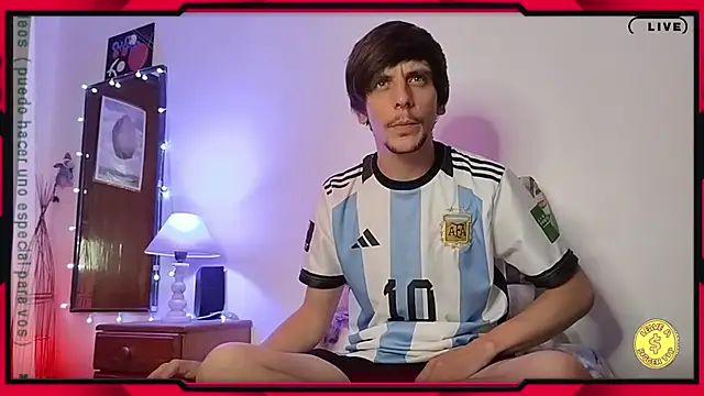 Snapshot of tobix_ chatting on December 2024 12:42:02 AM tobix online show from December 2024 12:42:02 AM