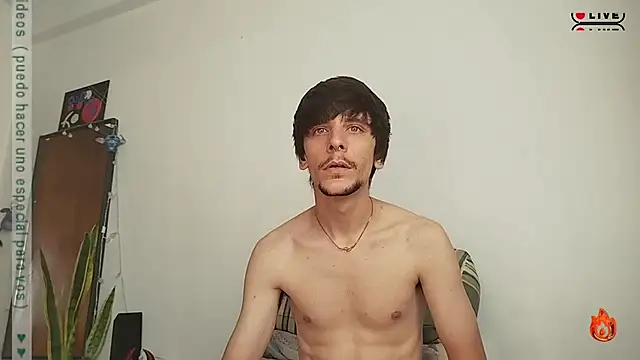 Snapshot of tobix_ chatting on January 2025 07:35:02 PM tobix online show from January 2025 07:35:02 PM