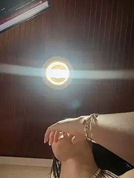 Snapshot of MarianaBenz chatting on December 2025 12:41:02 AM MarianaBenz online show from December 2025 12:41:02 AM