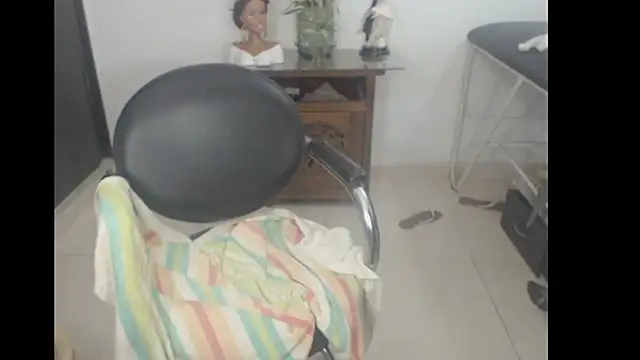 bardotbigcockts online show from February 2025 01:02:01 AM