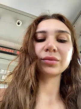 Snapshot of QuitieLia chatting on July 2026 08:18:02 AM QuitieLia online show from July 2026 08:18:02 AM