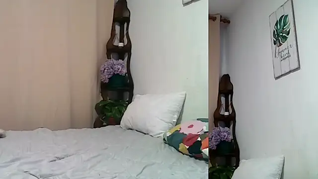 Snapshot of valentinaxcam chatting on January 2025 01:47:02 AM valentinaxcam online show from January 2025 01:47:02 AM