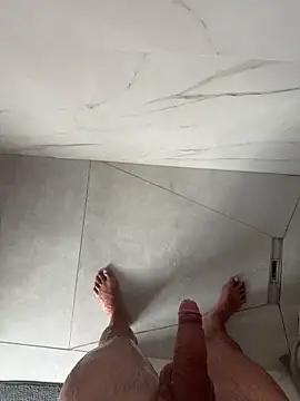 cagoulegrosse online show from September 2025 07:32:01 AM