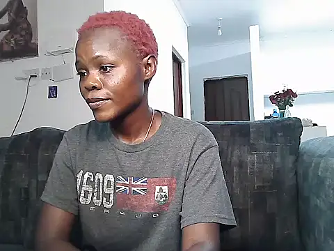 Snapshot of petiteebony_81 chatting on May 2026 04:25:02 PM petiteebony 81 online show from May 2026 04:25:02 PM