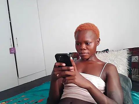 Snapshot of petiteebony_81 chatting on May 2026 06:42:02 AM petiteebony 81 online show from May 2026 06:42:02 AM