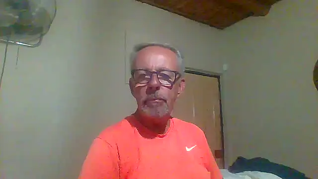 tuggy59 online show from October 2025 05:46:02 PM