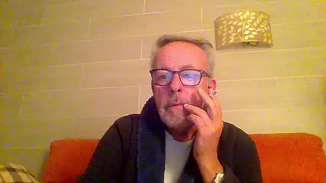 tuggy59 online show from January 2026 04:04:02 AM