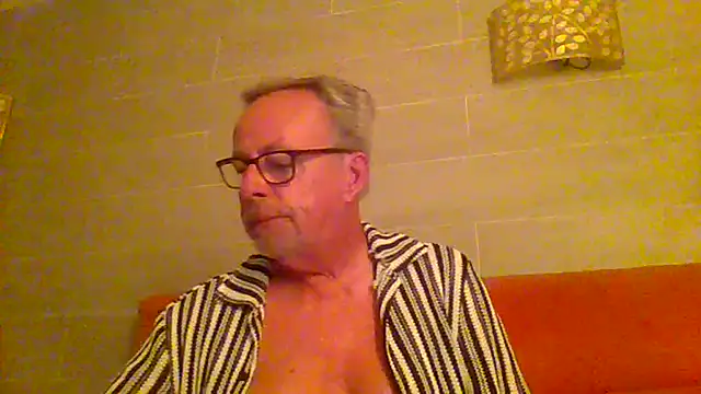 tuggy59 online show from July 2026 04:05:02 AM