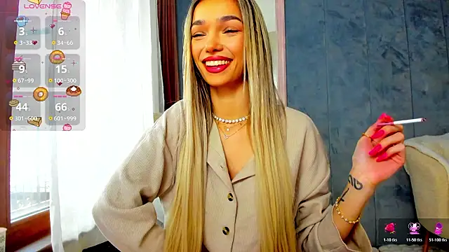 Snapshot of Sassy_Teen chatting on February 2026 08:41:01 AM Sassy Teen online show from February 2026 08:41:01 AM