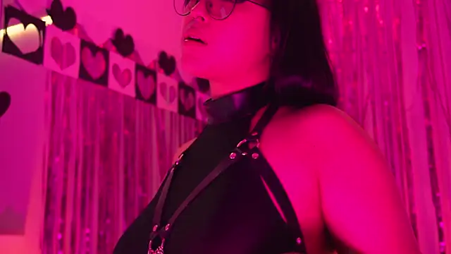 Gloomydoll online show from February 2026 07:22:01 PM