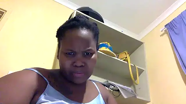 Real1SweetQueen online show from February 2025 05:18:02 PM